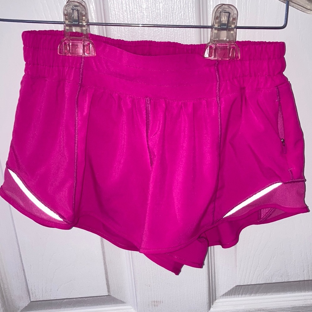 Lulu lemon Hotty Hot Pow Pink Short